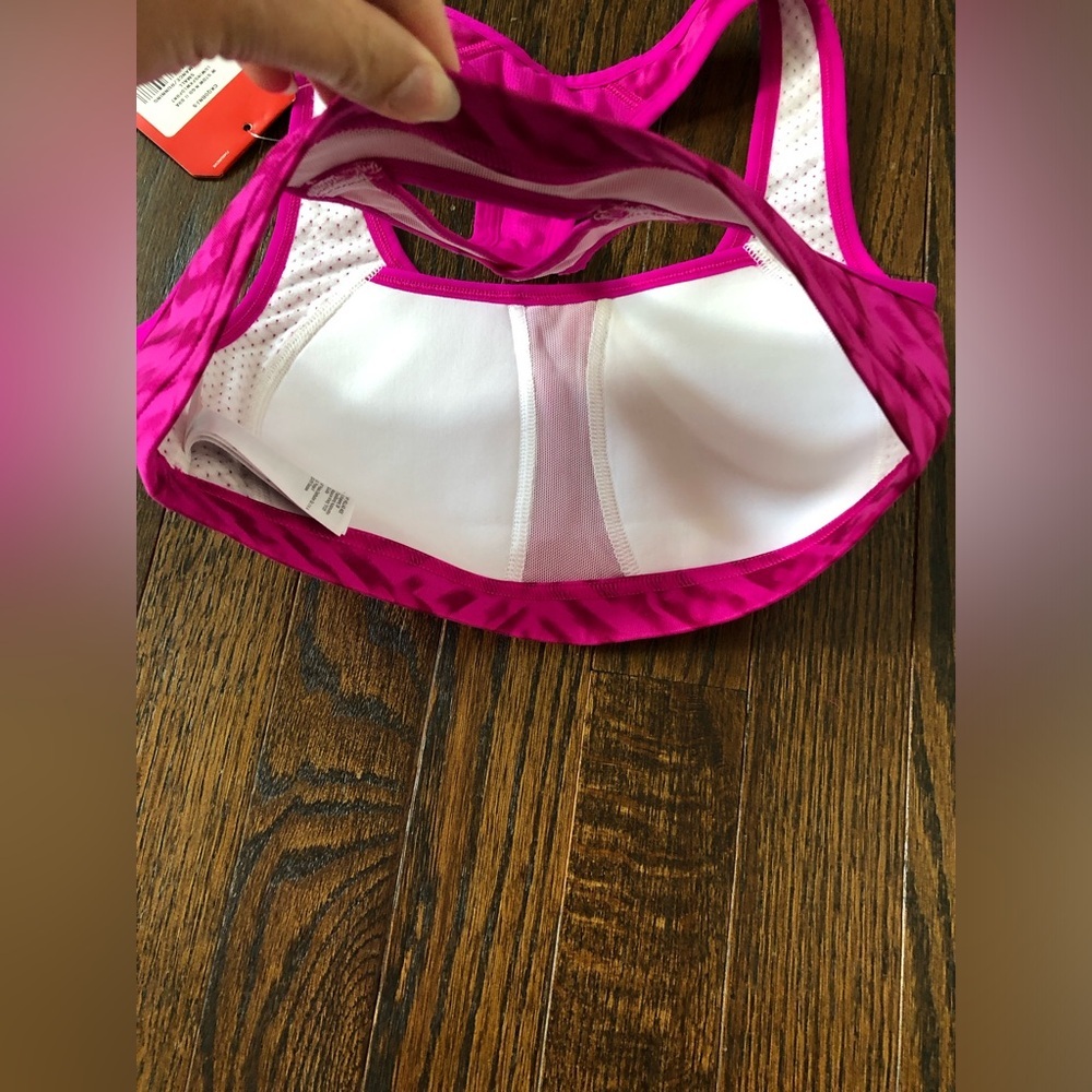 *NWT* The North Face Women’s S Magenta Stow-n-Go II Wireless Running Sports Bra - Picture 9 of 10